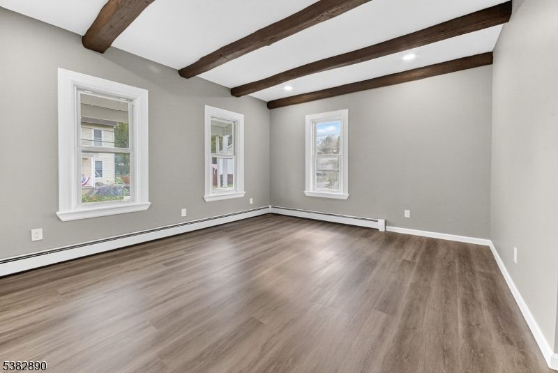 Empty room, Interior, Recessed Lighting, Wooden Beams, Wood Texture Flooring