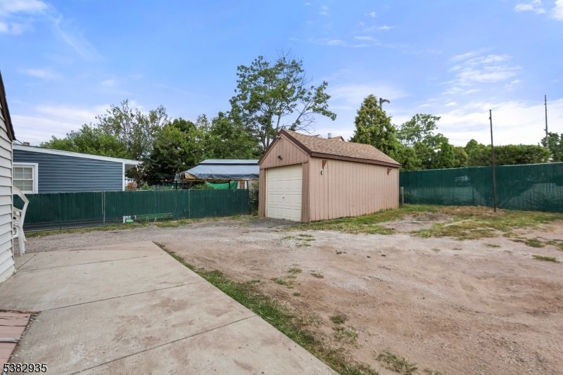 Backyard, Detached Garage, Exterior