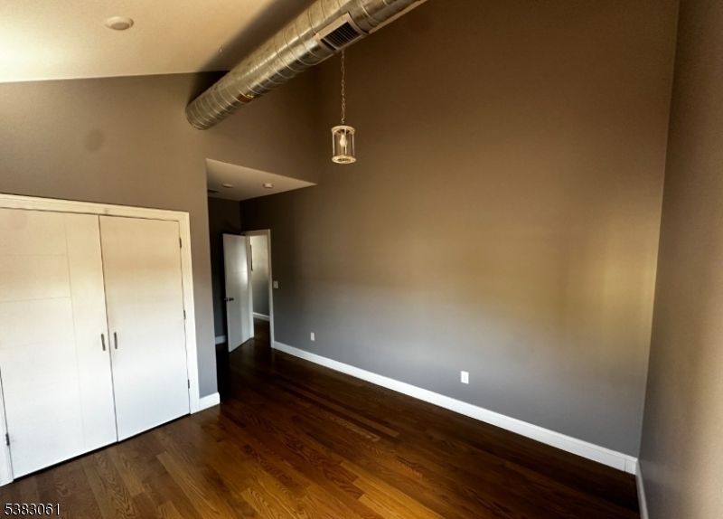 Interior, Pendant Lights, Wood Texture Flooring