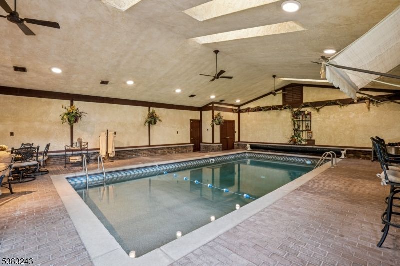 Interior, Pool, Recessed Lighting