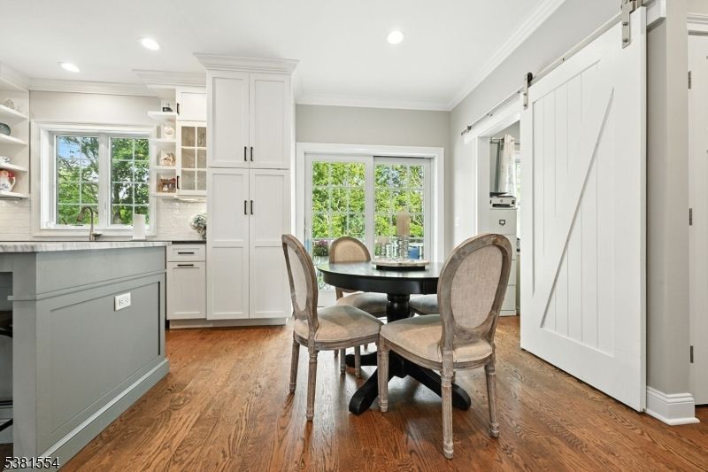 Dining room, Interior, Kitchen, Recessed Lighting, Wood Texture Flooring