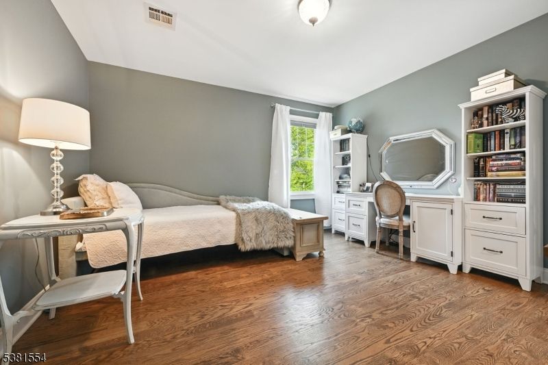 Bedroom, Home Office, Interior, Wood Texture Flooring