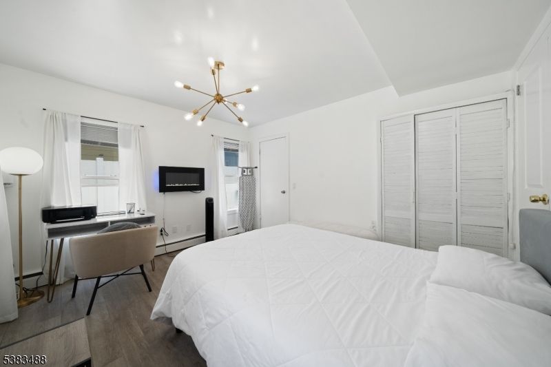 Bedroom, Home Office, Interior, Pendant Lights, Wood Texture Flooring