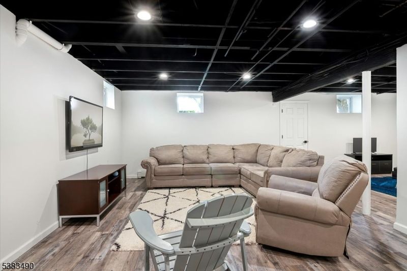 Interior, Living room, Recessed Lighting, Wood Texture Flooring