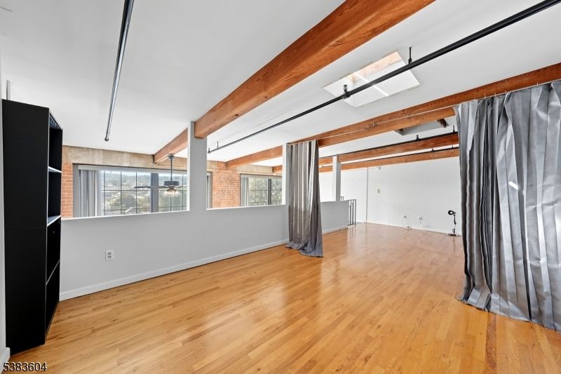 Empty room, Interior, Wooden Beams, Wood Texture Flooring