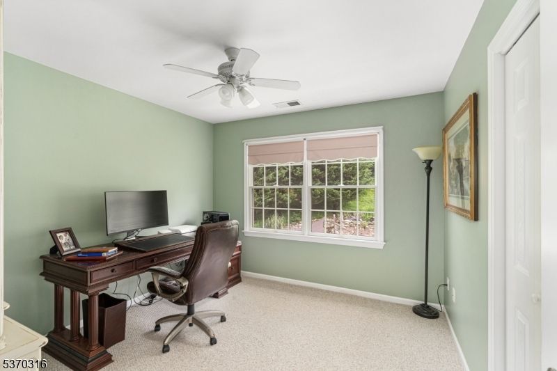Home Office, Interior