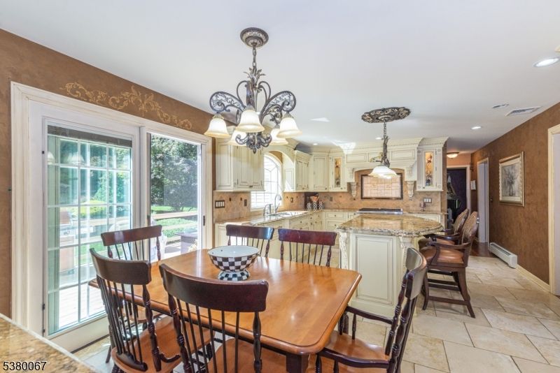 Chandelier, Dining room, Interior, Kitchen, Recessed Lighting