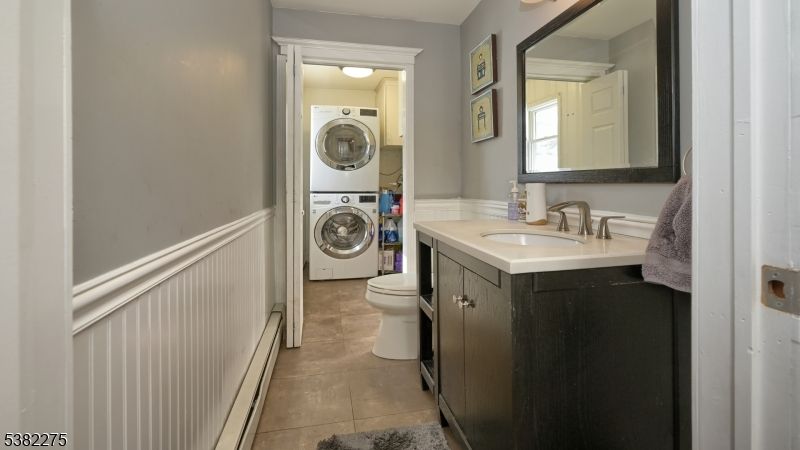 Bathroom, Interior, Utility Closets, Washer