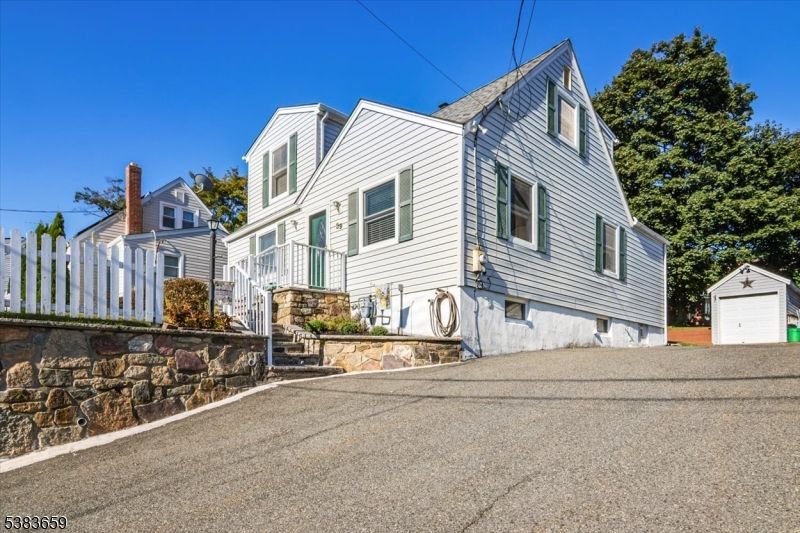 Detached Garage, Exterior, Facade, Cape Cod