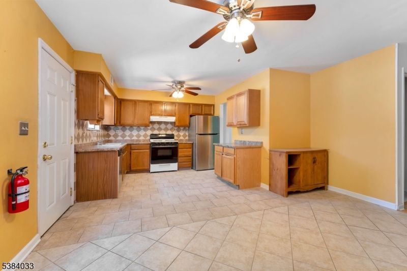 Interior, Kitchen, Stainless Steel Appliances