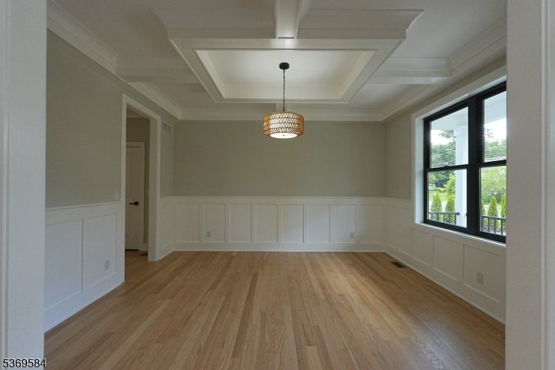Chandelier, Empty room, Interior, Pendant Lights, Wood Texture Flooring