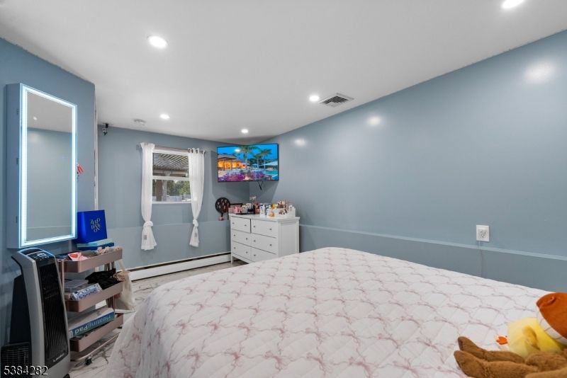 Bedroom, Interior, Marble, Recessed Lighting