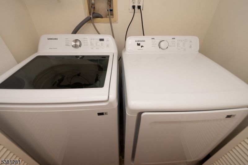 Interior, Utility Closets, Washer