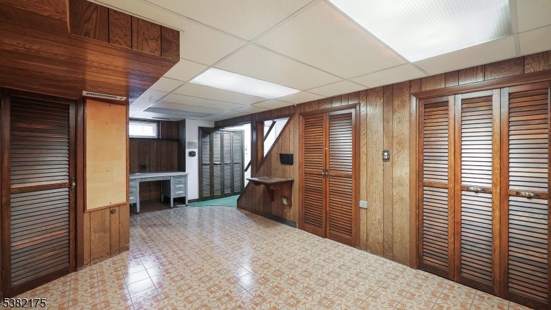 Interior, Wooden Walls