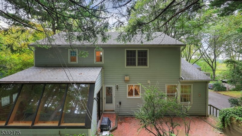Exterior, Facade, Cape Cod
