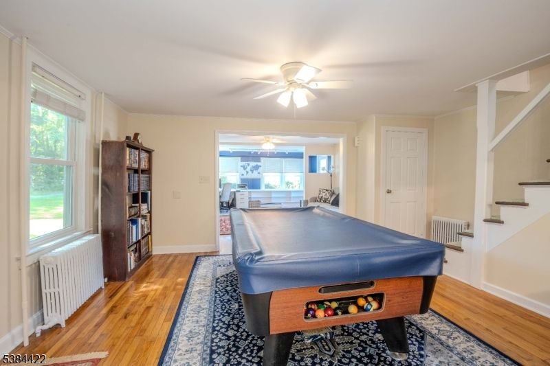 Billiard Table, Game Room, Interior, Wood Texture Flooring