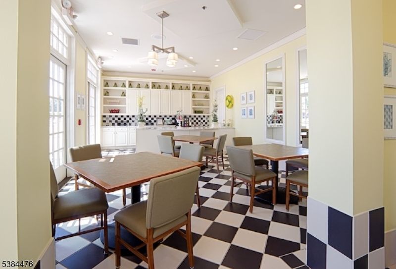 Dining room, Interior, Pendant Lights, Recessed Lighting