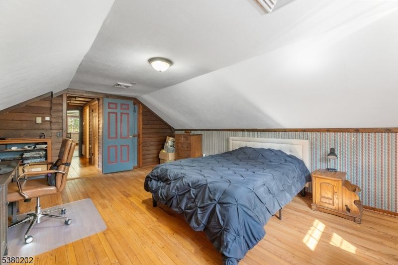 Bedroom, Home Office, Interior, Wood Texture Flooring, Wooden Walls
