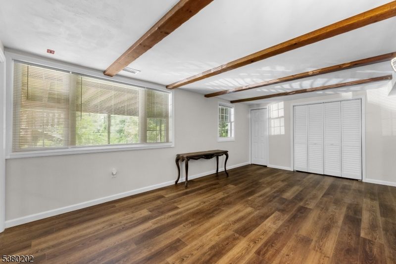 Empty room, Interior, Wooden Beams, Wood Texture Flooring