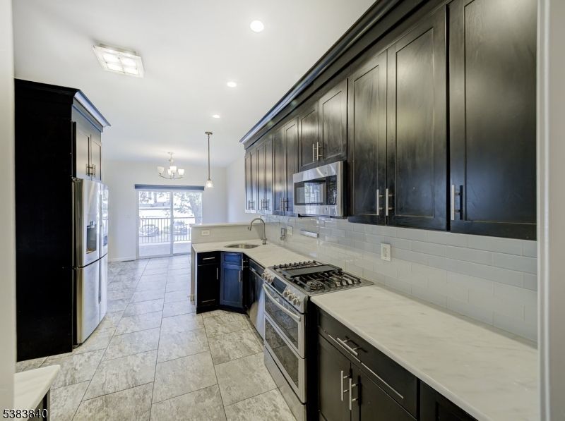 Chandelier, Interior, Kitchen, Pendant Lights, Recessed Lighting