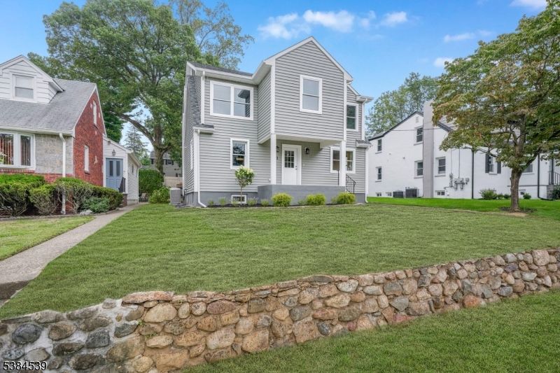 Backyard, Exterior, Facade, Farmhouse
