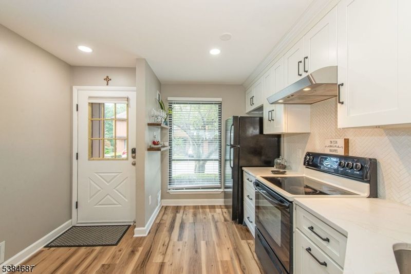 Interior, Kitchen, Recessed Lighting, Wood Texture Flooring