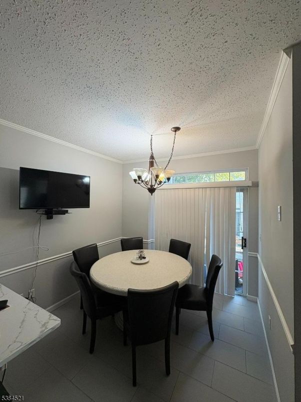 Chandelier, Dining room, Interior