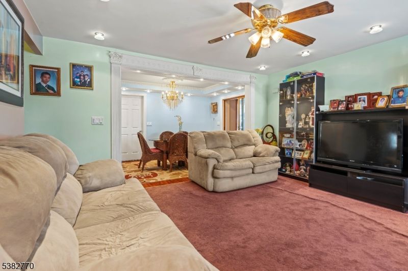 Chandelier, Dining room, Interior, Living room, Recessed Lighting