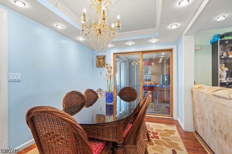 Chandelier, Dining room, Interior, Recessed Lighting, Wood Texture Flooring