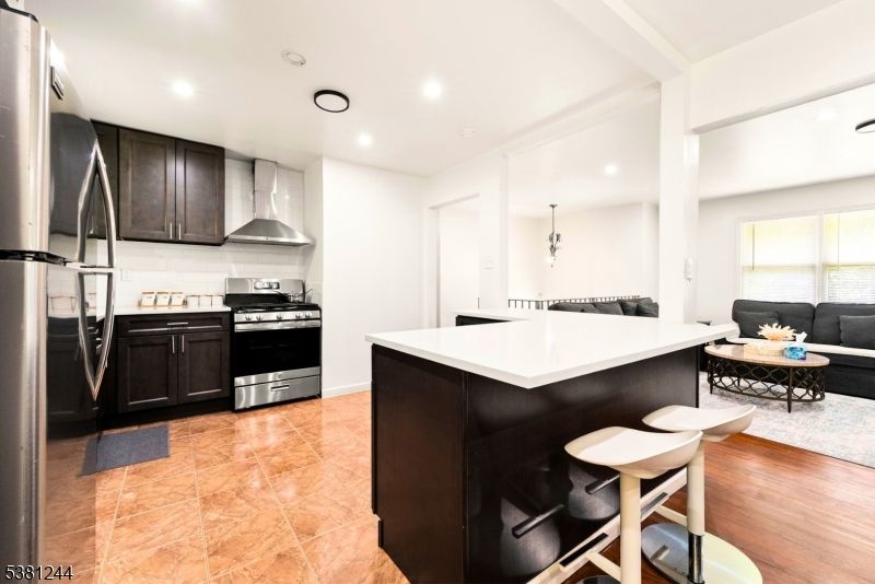 Interior, Kitchen, Living room, Recessed Lighting, Stainless Steel Appliances