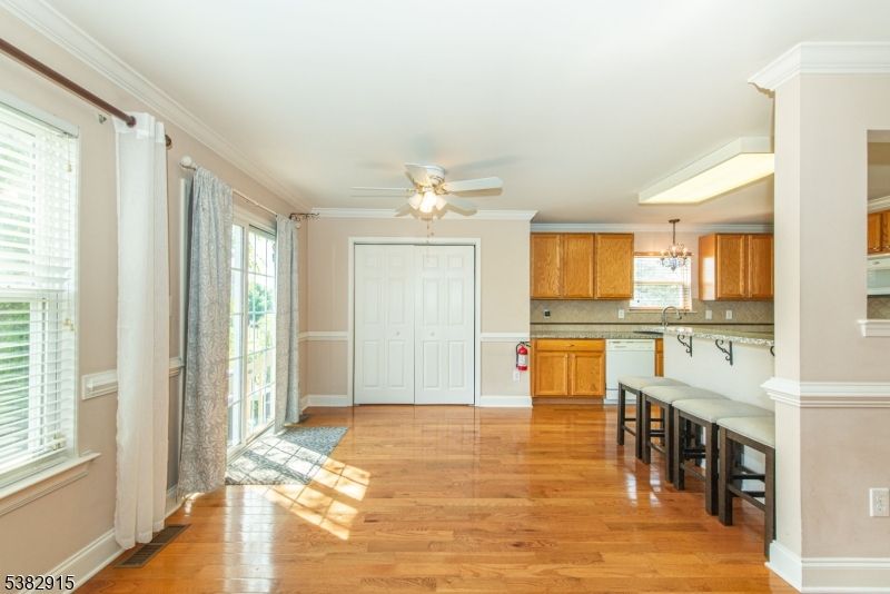 Chandelier, Interior, Kitchen, Wood Texture Flooring