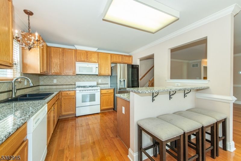 Chandelier, Interior, Kitchen, Wood Texture Flooring