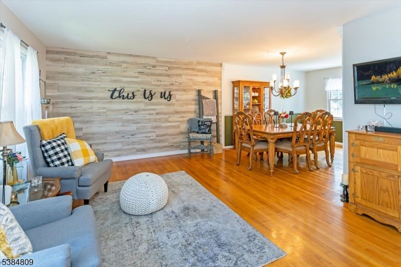 Chandelier, Dining room, Interior, Living room, Wood Texture Flooring, Wooden Walls