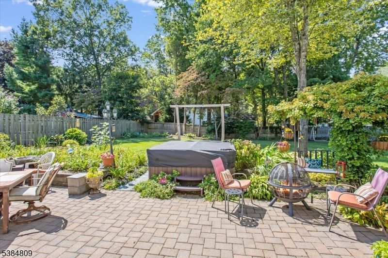 Backyard, Exterior, Hot Tub