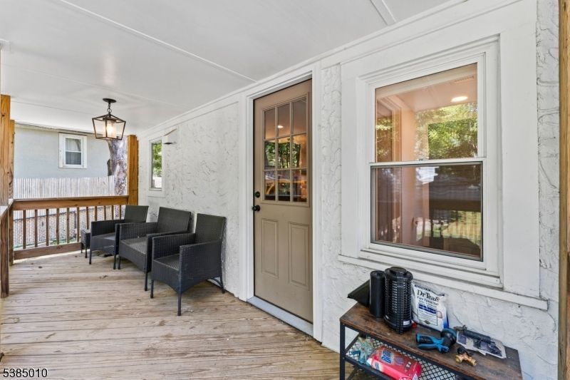 Interior, Pendant Lights, Wood Texture Flooring
