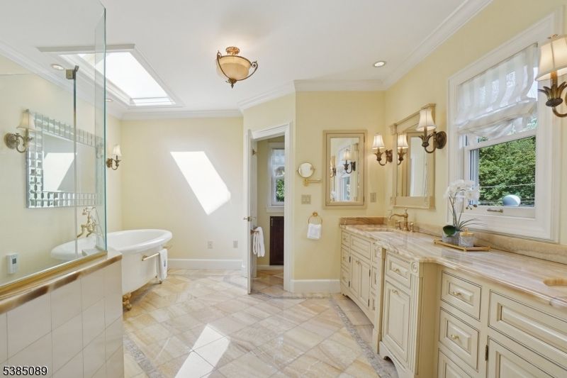 Bathroom, Dual Sink Vanities, Free Standing Baths, Glass Shower, Interior, Recessed Lighting