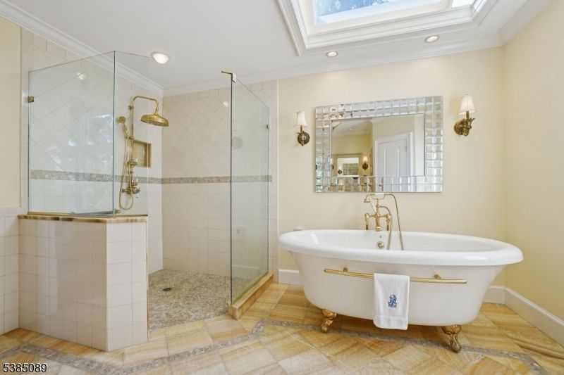 Bathroom, Free Standing Baths, Glass Ceilings, Glass Shower, Interior, Recessed Lighting