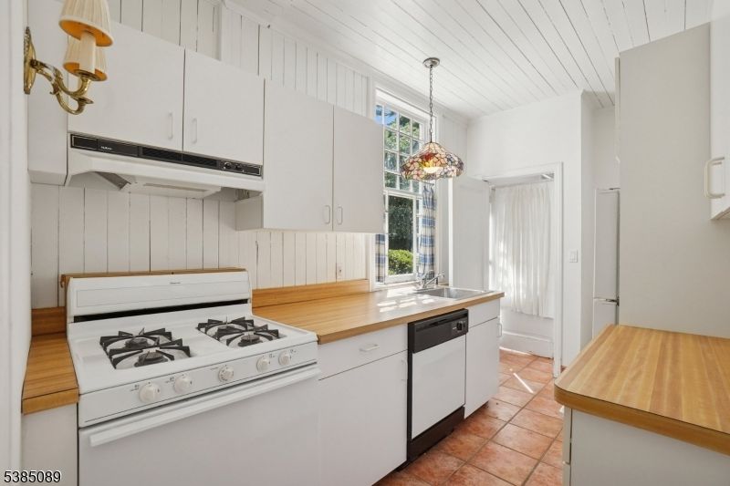 Interior, Kitchen, Pendant Lights