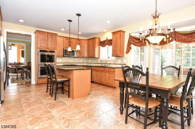 Chandelier, Dining room, Interior, Kitchen, Pendant Lights, Recessed Lighting