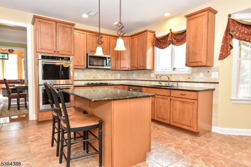 Dining room, Interior, Kitchen, Pendant Lights, Recessed Lighting