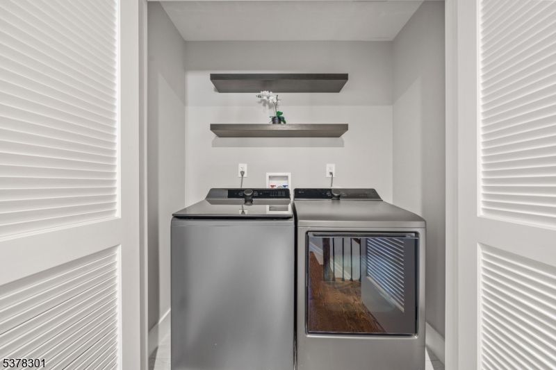 Interior, Utility Closets, Washer