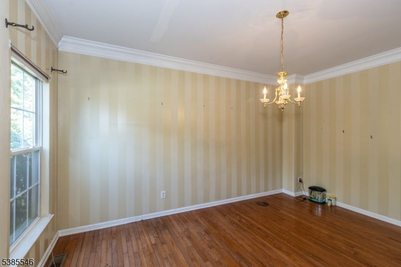 Chandelier, Empty room, Interior, Wood Texture Flooring