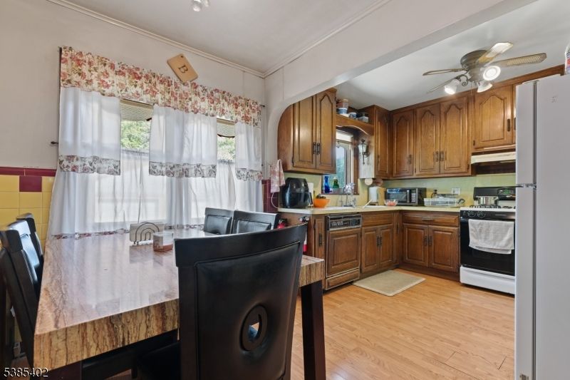 Interior, Kitchen, Wood Texture Flooring