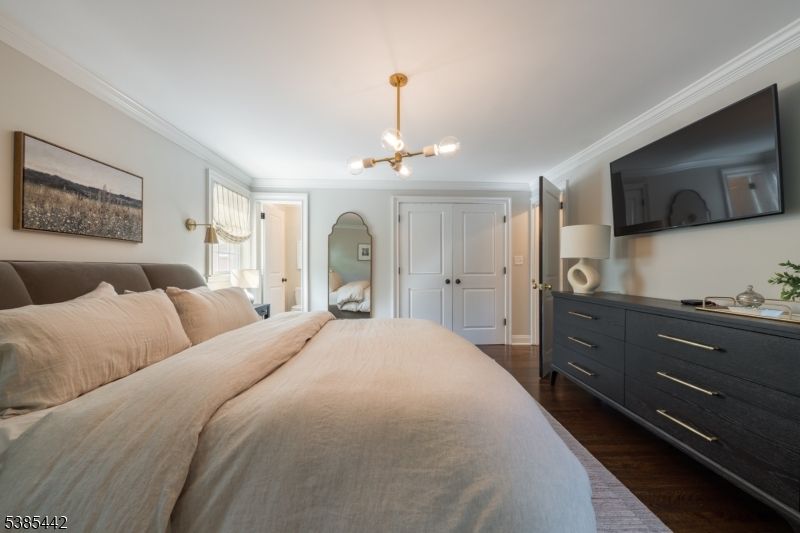 Bedroom, Interior, Pendant Lights, Wood Texture Flooring