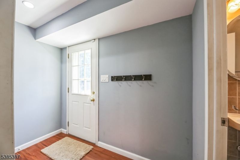 Bathroom, Interior, Recessed Lighting, Wood Texture Flooring