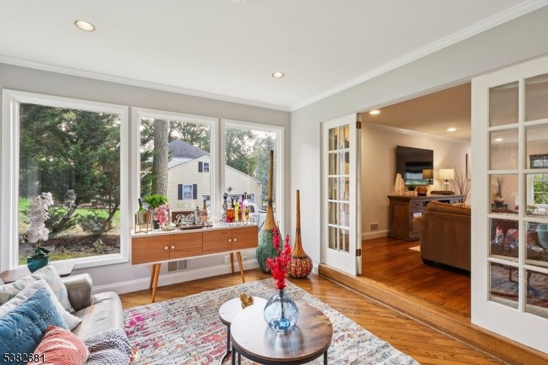 Home Office, Interior, Living room, Recessed Lighting, Wood Texture Flooring