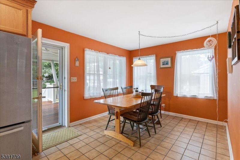 Dining room, Interior, Pendant Lights