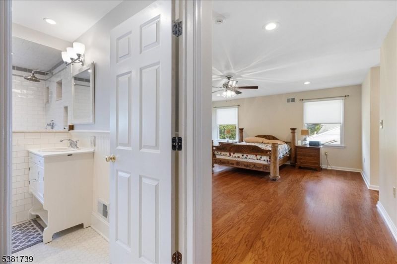 Bathroom, Bedroom, Interior, Recessed Lighting, Wood Texture Flooring
