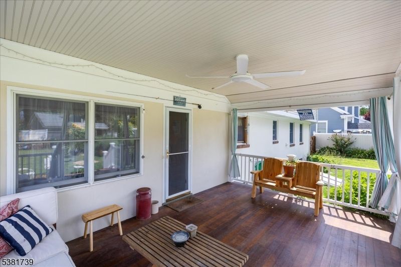 Interior, Sun Room, Wood Texture Flooring