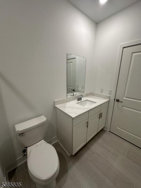 Bathroom, Interior, Recessed Lighting, Wood Texture Flooring